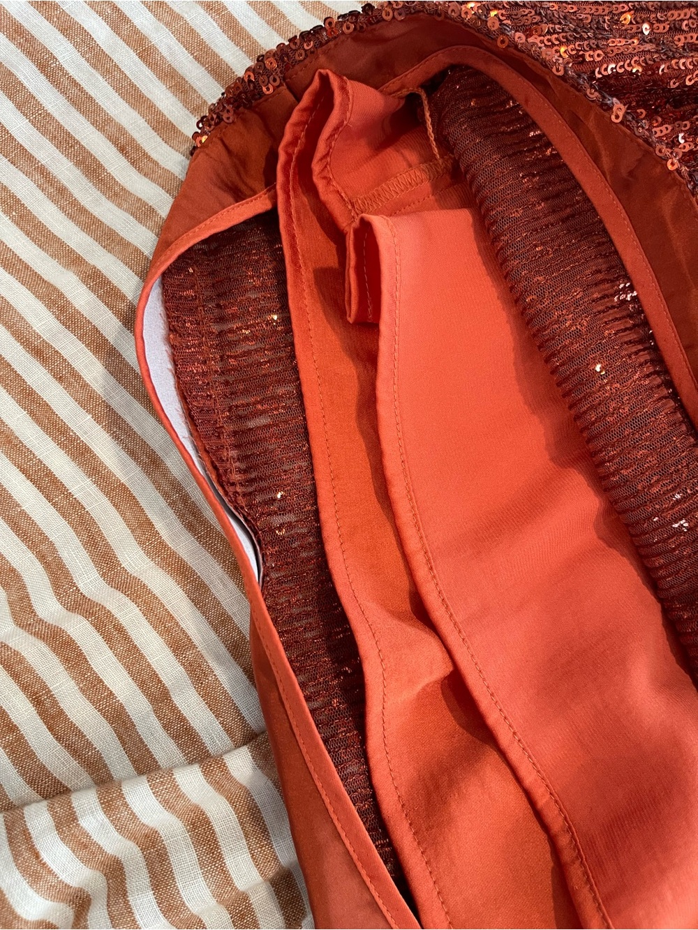 Anthropologie sequin puff sleeve top 8 Read - Picture 9 of 11